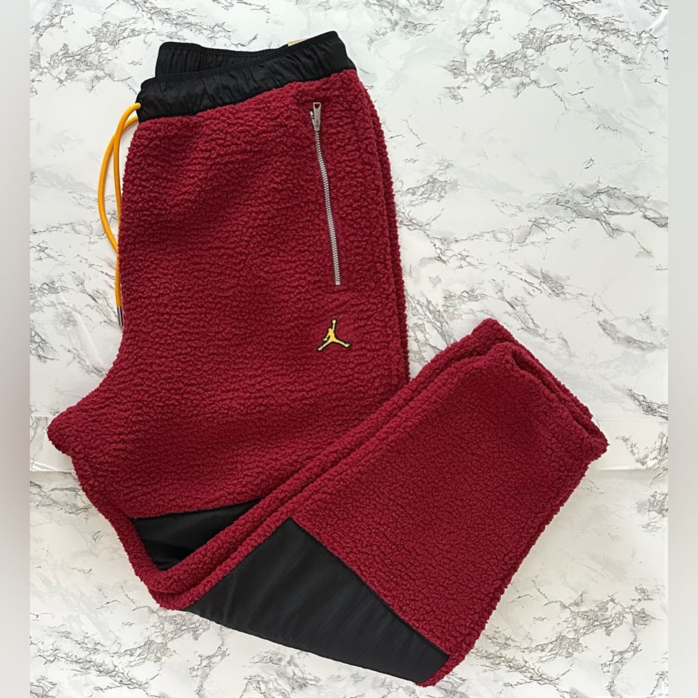 Nike Air Jordan Sherpa Fleece Jogger Pants Athletic DV1569-680 Men’s Size Large